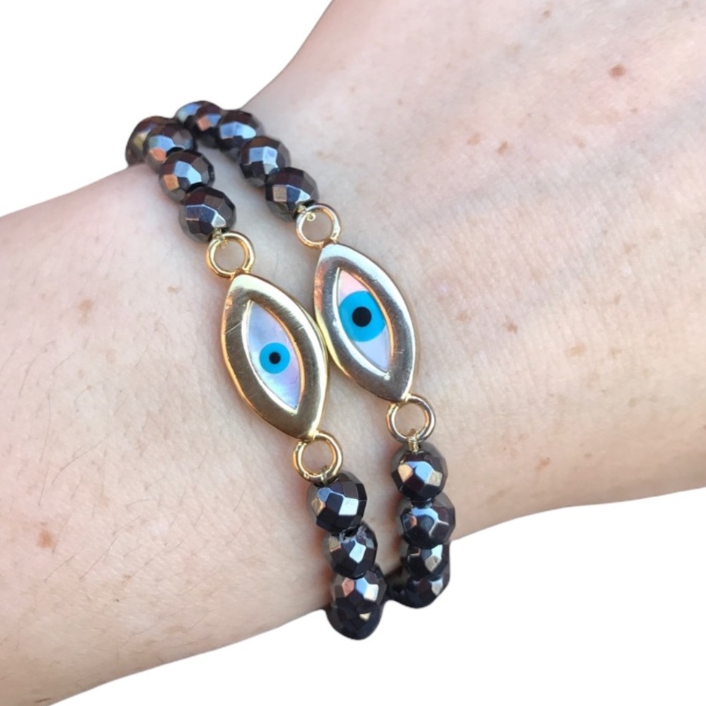 ⭐️HP⭐️Hematite Evil Eye Beaded stretch Bracelet